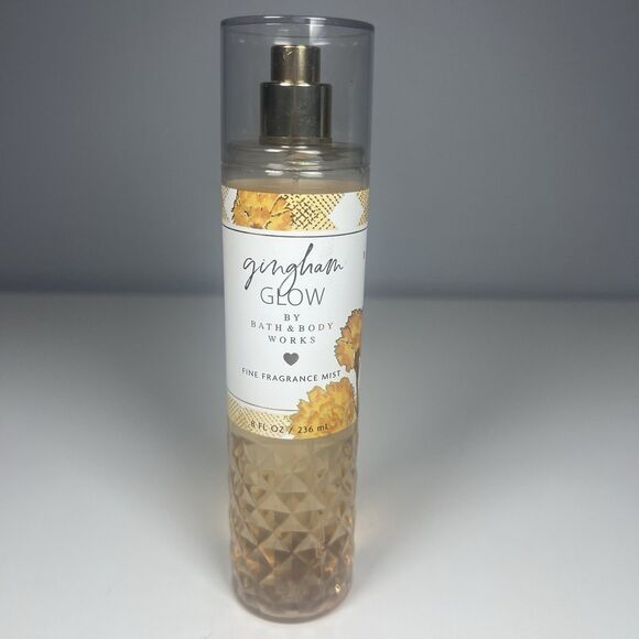 Bath & Body Works Gingham Glow Body Mist 8 FL OZ Brand New! - Picture 1 of 4